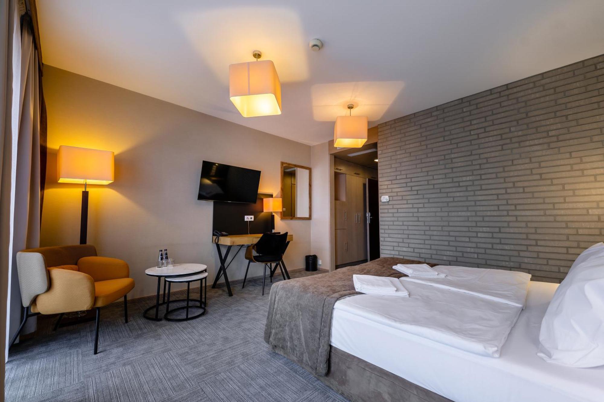 Hotel Alhar Lubliniec Zewnętrze zdjęcie